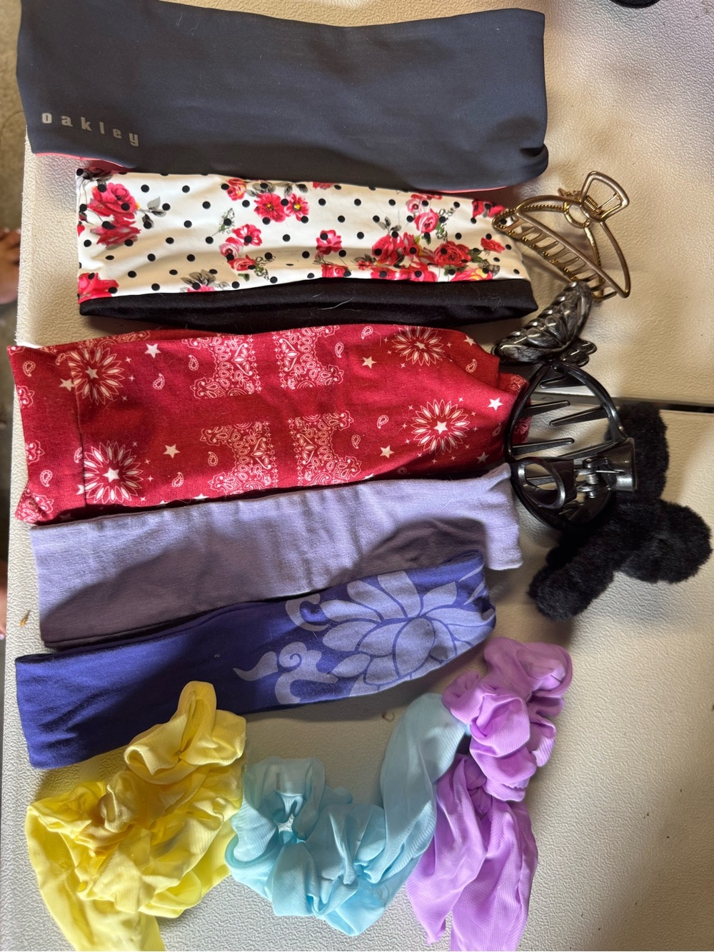 Headband, Scrunchies, Clips